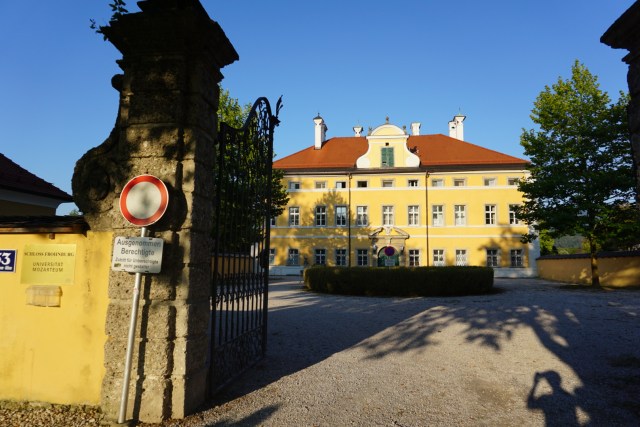 0C15B76F-0D4B-441C-A773-B48A9FA5E0BD