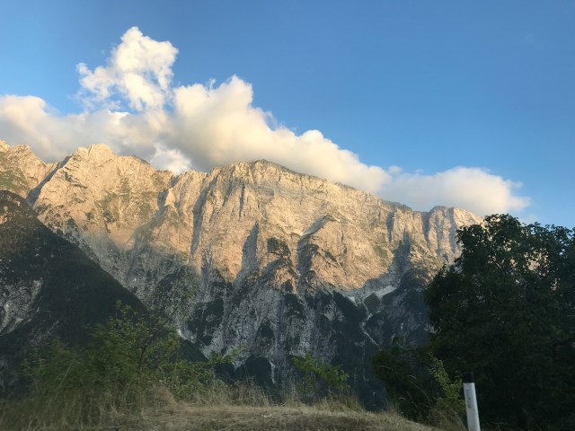 17DD1596-C71A-4EDB-B7DB-973F46851564