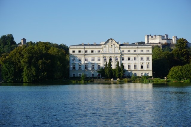 5038D0E1-1377-46EB-B735-C18B29037BC1