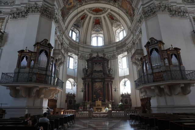 70C40960-870D-4CB7-BA53-17A08F6EDC6C